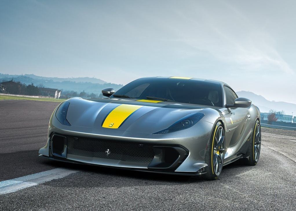 Ferrari-812-Competizione-unveiled