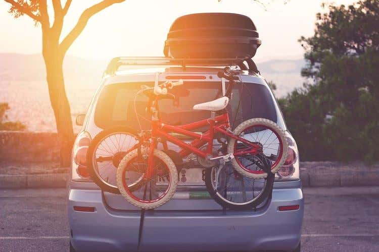 Tips to prepare for a long drive - road tripping the right way!