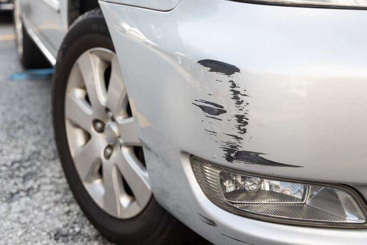 3 Signs You Need New Automotive Clear Coat