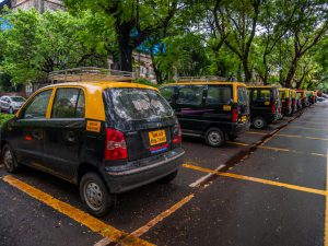 Taxis in India - hyundai santro taxi in mumbai